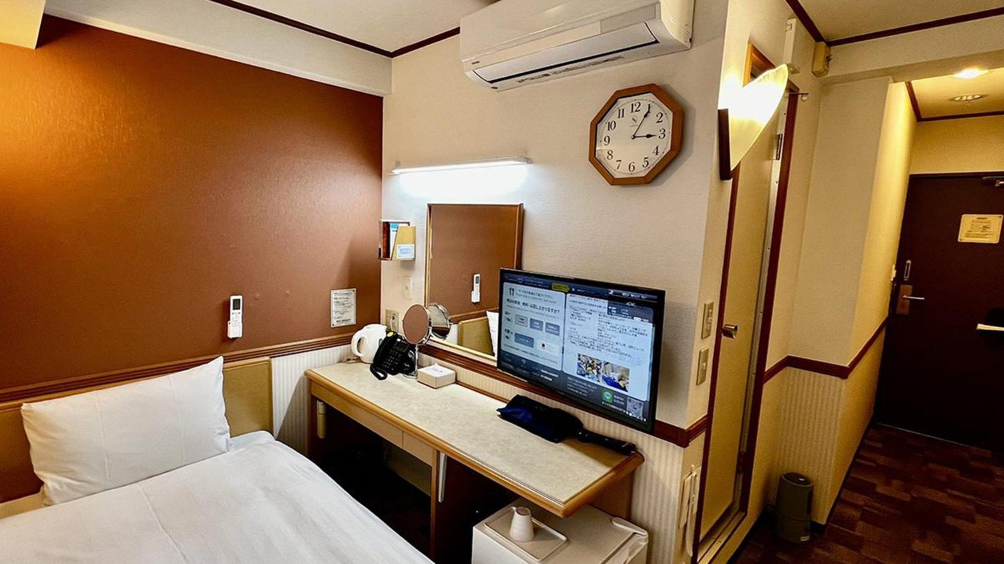 Toyoko Inn Shin-Yokohama Ekimae Honkan Экстерьер фото